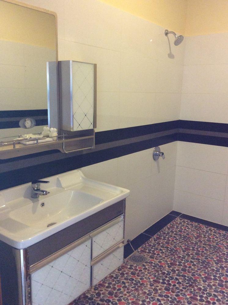 Royal Princess Hotel Sihanoukville Buitenkant foto