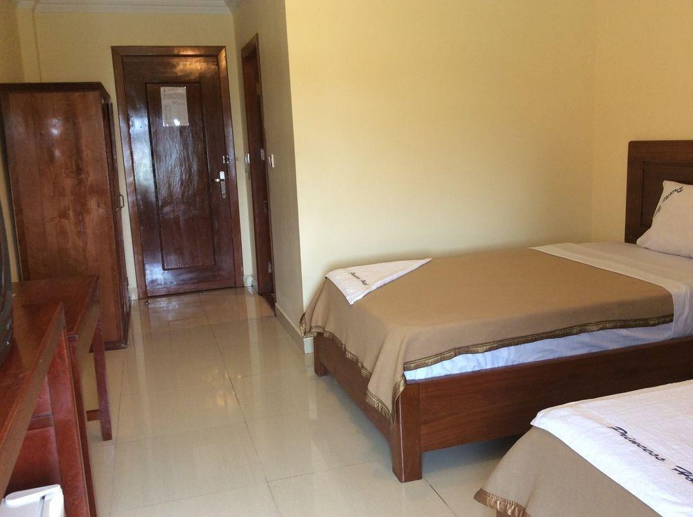 Royal Princess Hotel Sihanoukville Buitenkant foto