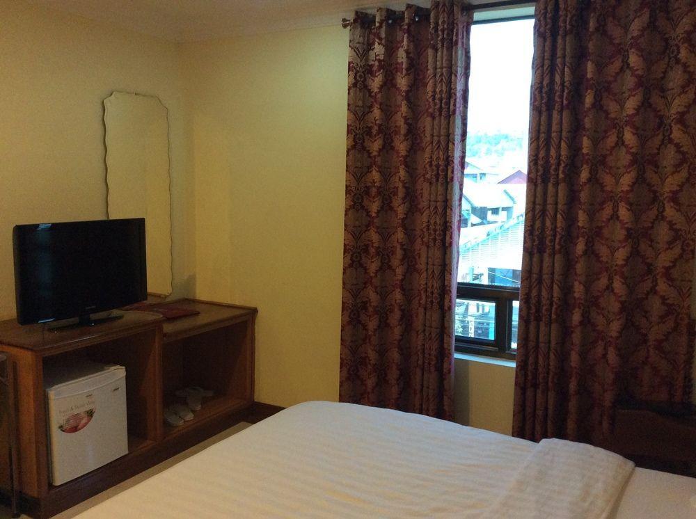 Royal Princess Hotel Sihanoukville Buitenkant foto
