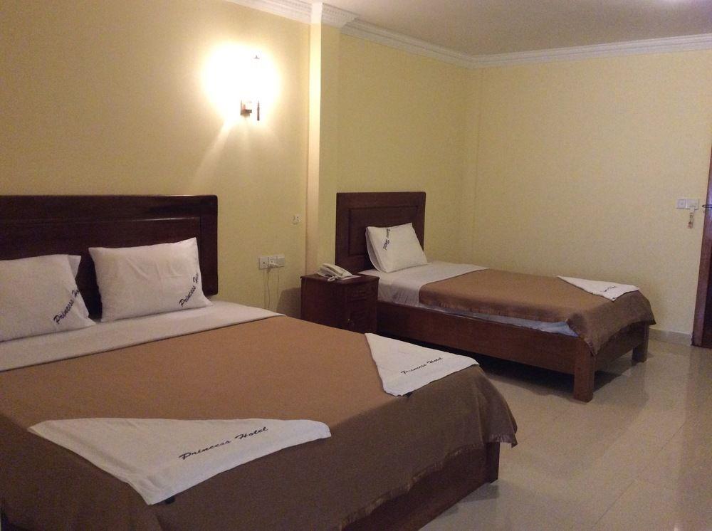Royal Princess Hotel Sihanoukville Buitenkant foto